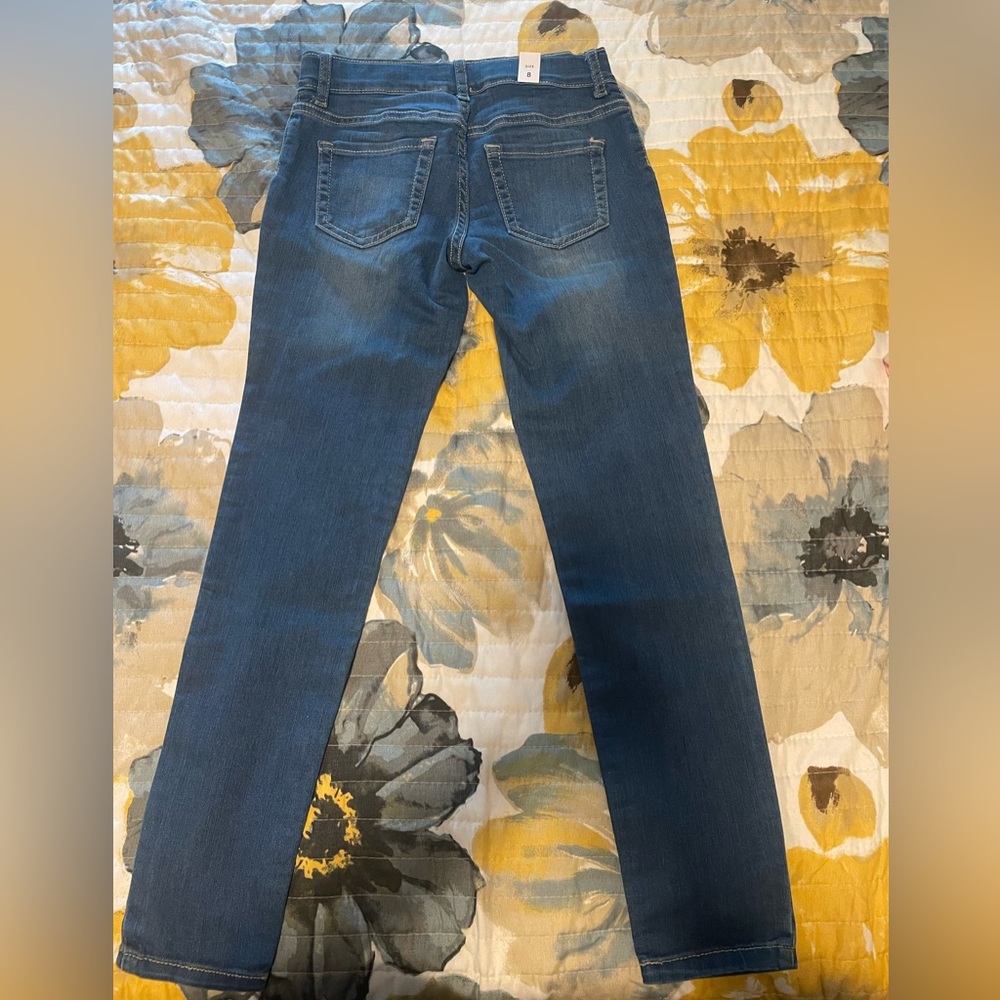 Girls jean jeggings with stretch! Size 8…. New with tags!! - Picture 2 of 3
